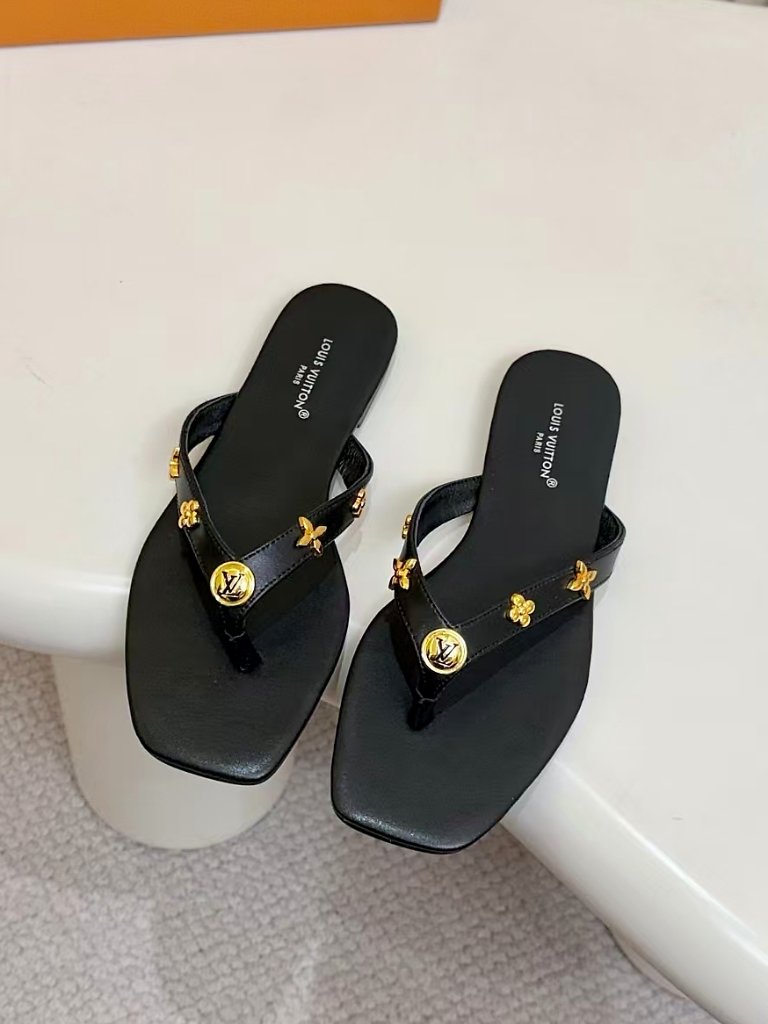 Louis Vuitton Black Leather Floral Stud Thong Flip Flops